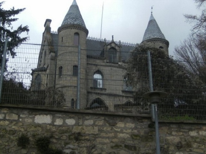 40- Le petit chateau (khardys)