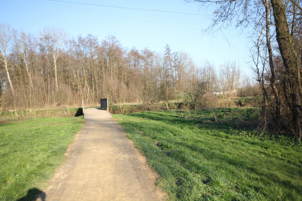 401 – Montataire – Rue Andrée Ginisti – Parc urbain – Etang