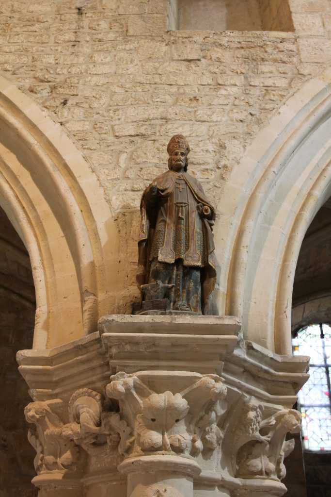 44 – Montataire – Interieur Eglise Decors, scultures architecture