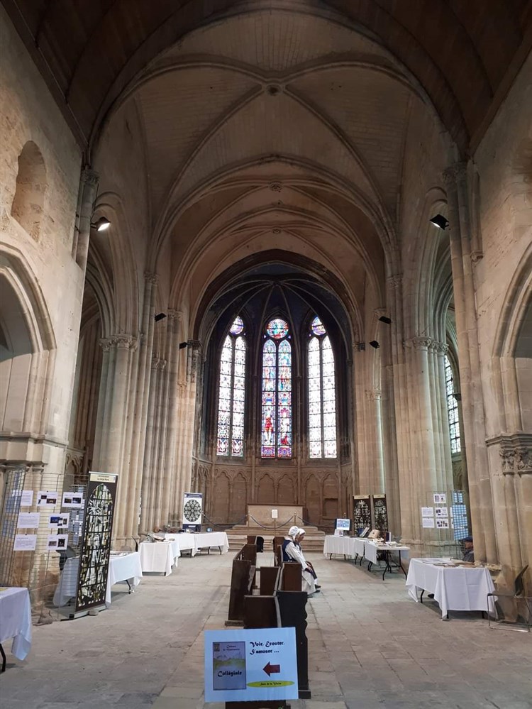 44 – Montataire – Interieur Eglise – NEF
