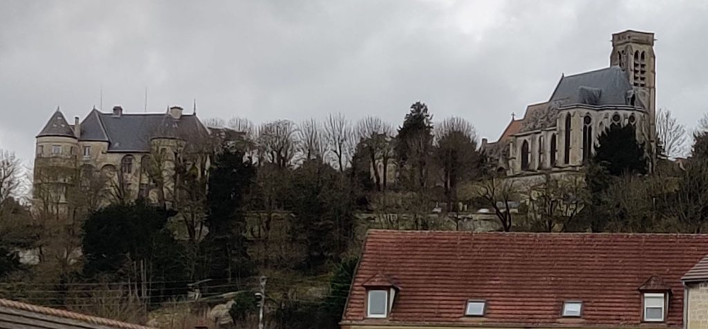 44 – Montataire Le Chateau et l’eglise