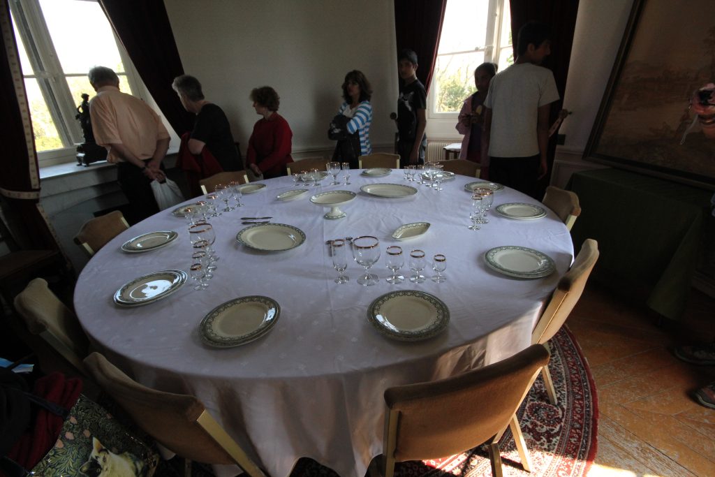 47 – Montataire – Chateau – Interieur