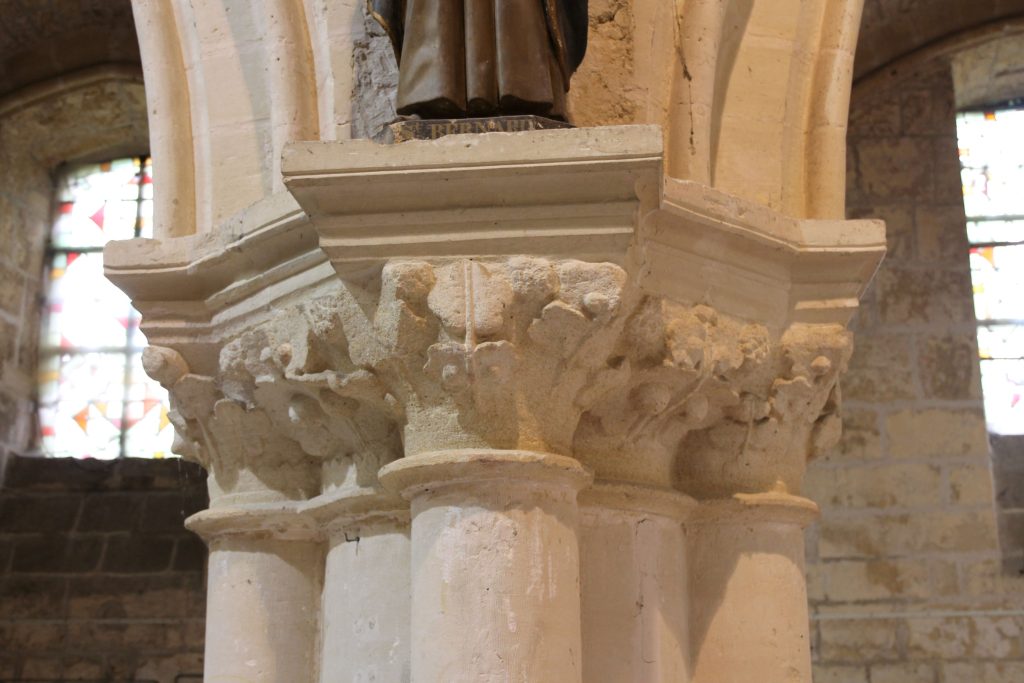 50 – Montataire – Interieur Eglise Decors, scultures architecture