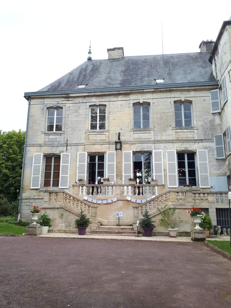 51 – Montataire Le Chateau – Derrière