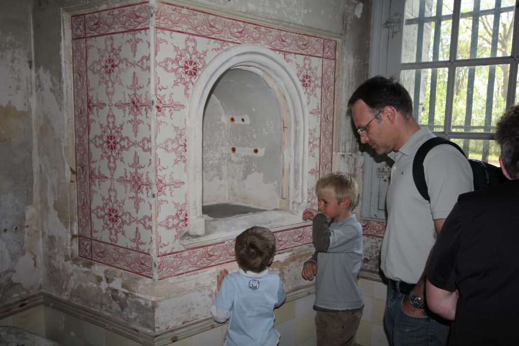 53 – Montataire – Chateau – Interieur – Salle de bain