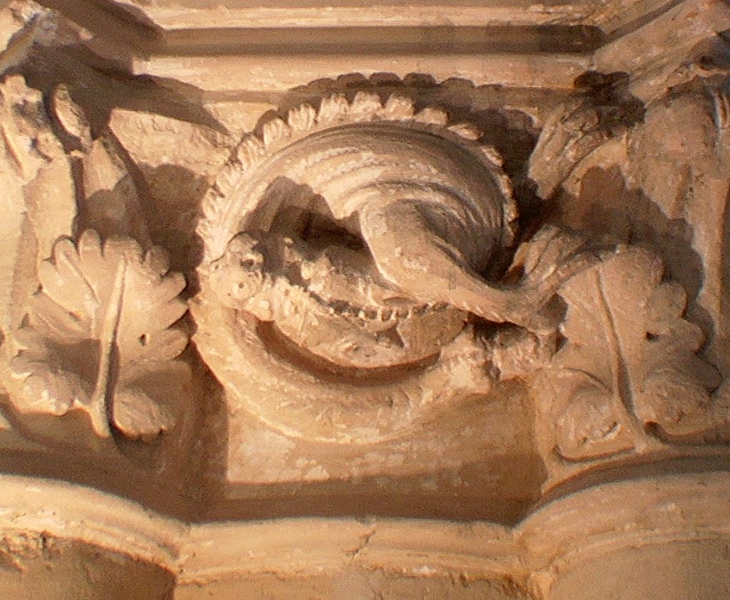 54 – Montataire – Interieur Eglise Decors, scultures architecture