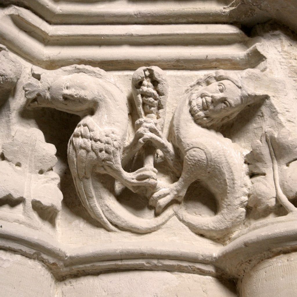 56 – Montataire – Interieur Eglise Decors, scultures architecture