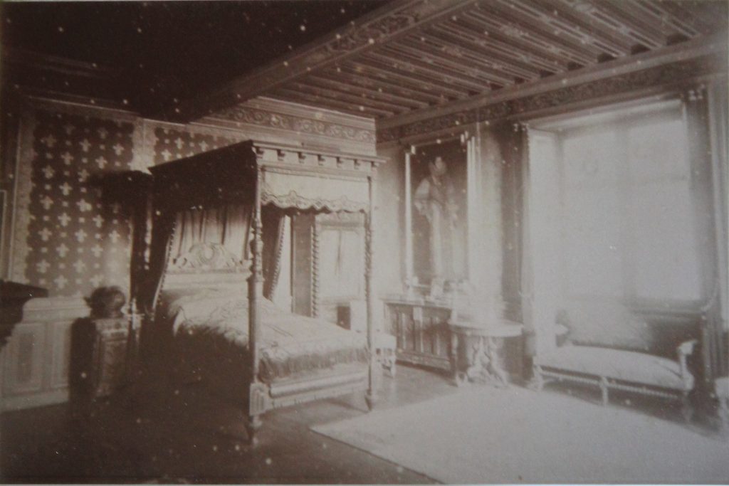 71 – Montataire – Chateau – Interieur