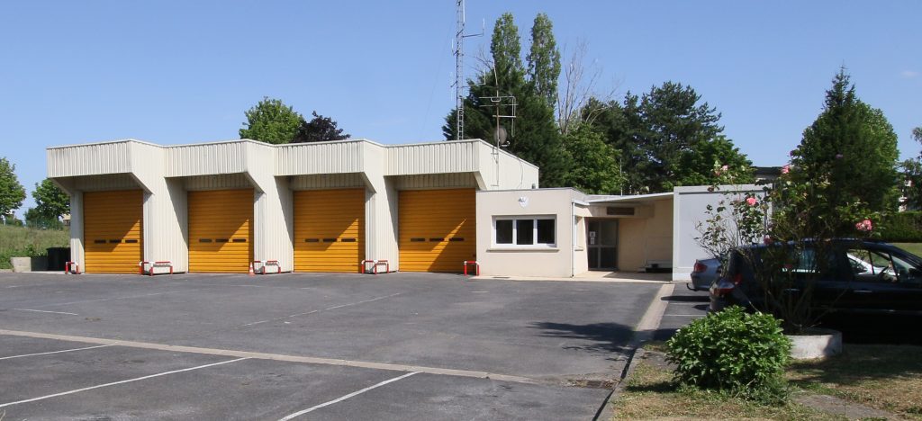 9 – POMPIERS C7D_8255 LIVRE