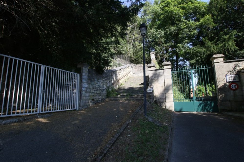 ARC ERMITE ESCALIER C7D_8259