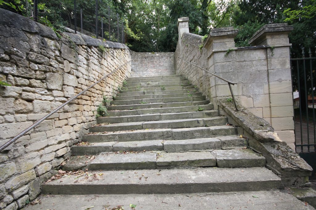 ARC ERMITE ESCALIER IMG_8208