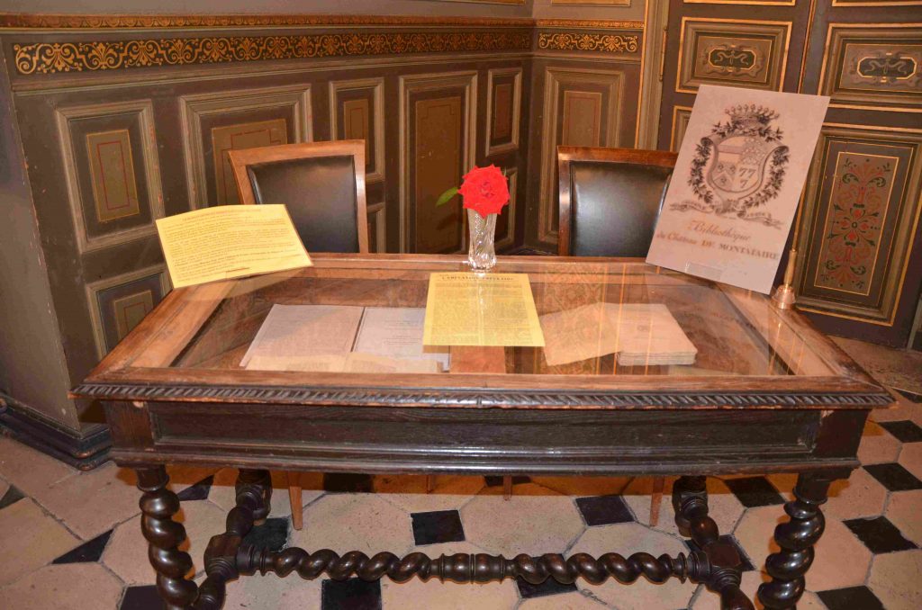 BIBLIOTHEQUE – Chateau Montataire