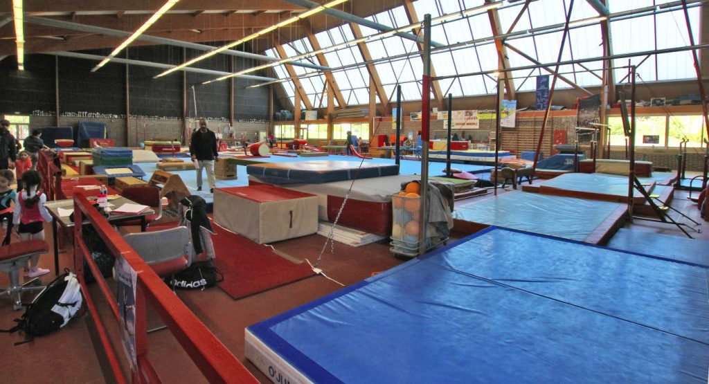 BLANC GYMNASE BOUCHOUX C7D_7342