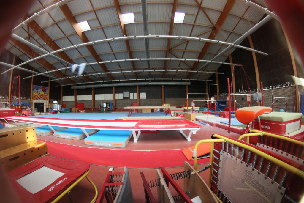 Blanc gymnase bouchoux C7D_0795 2