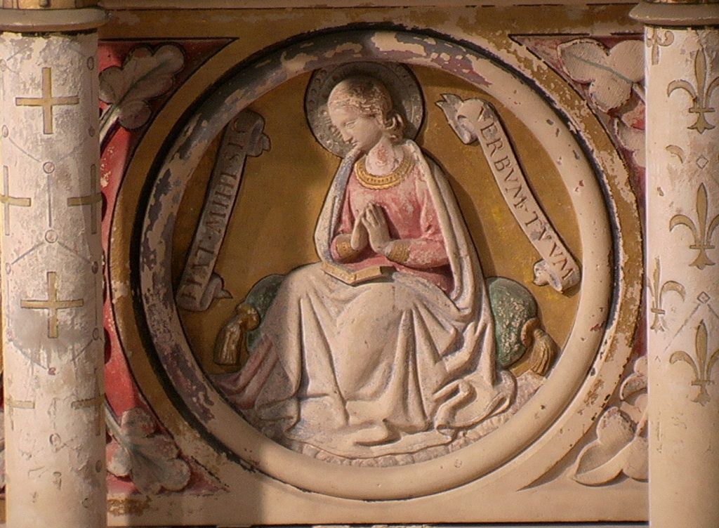 EGLISE INTERIEUR CHAPELLE AUTEL IMGA0412