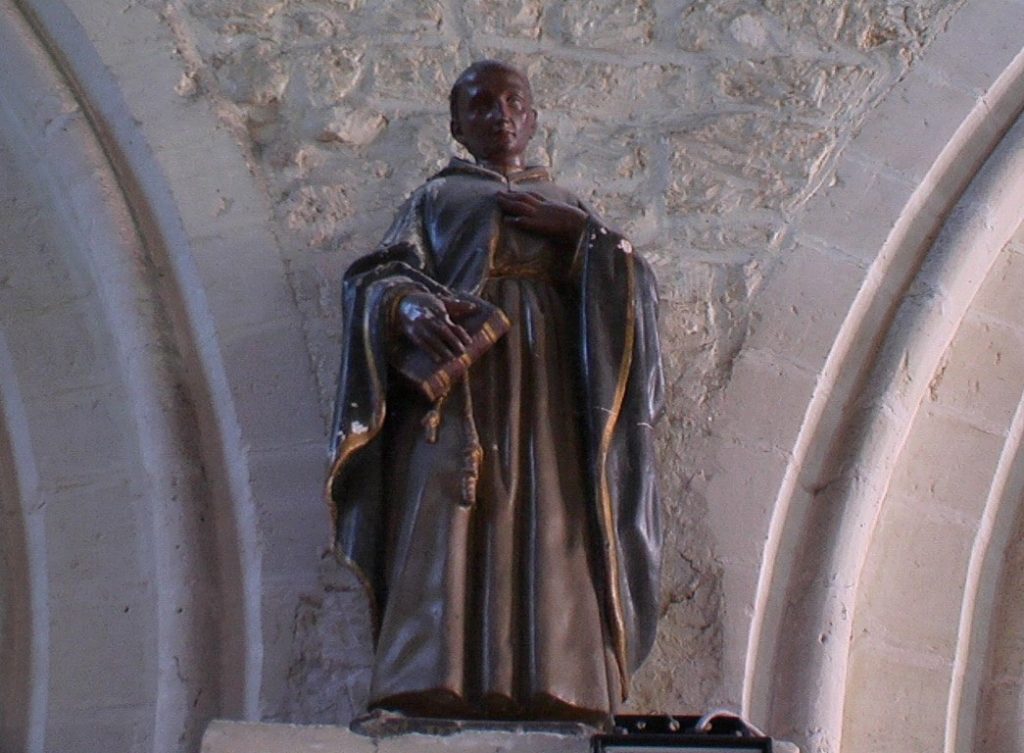 EGLISE INTERIEUR SCULPTURE IMGA0301