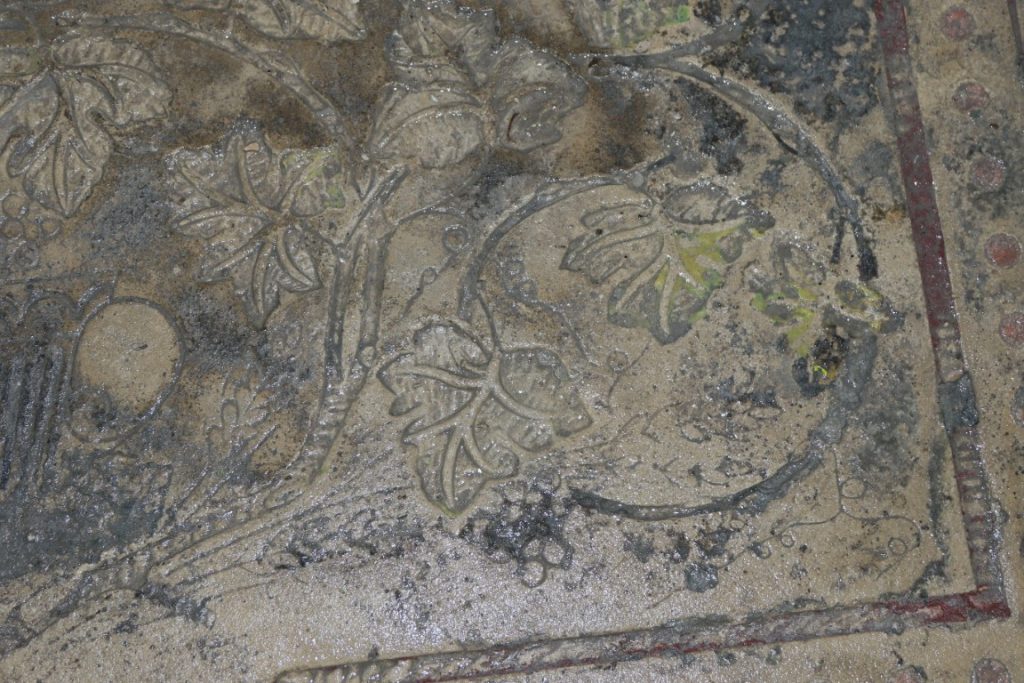 EGLISE INTERIEUR VIGNE C7D_1729