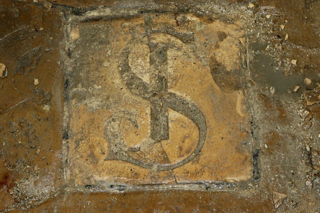 EGLISE INTERIEUR VIGNE C7D_1732