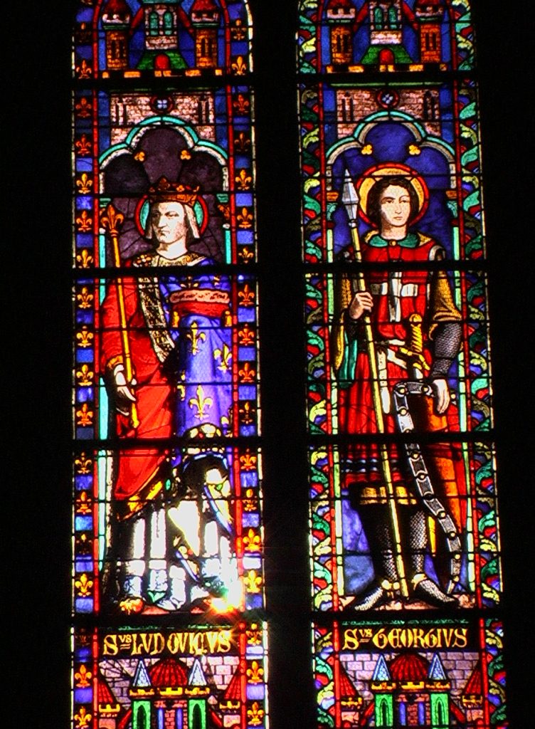 EGLISE INTERIEUR VITRAUX IMGA0288