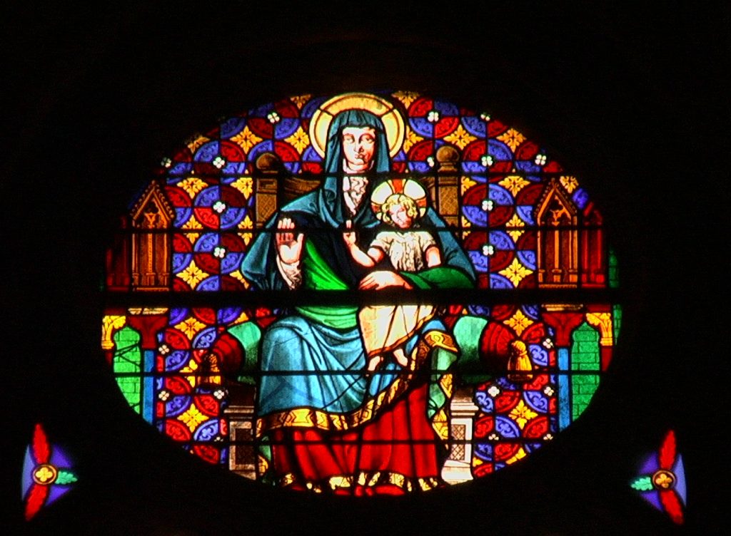 EGLISE INTERIEUR VITRAUX OCULUS IMGA0246