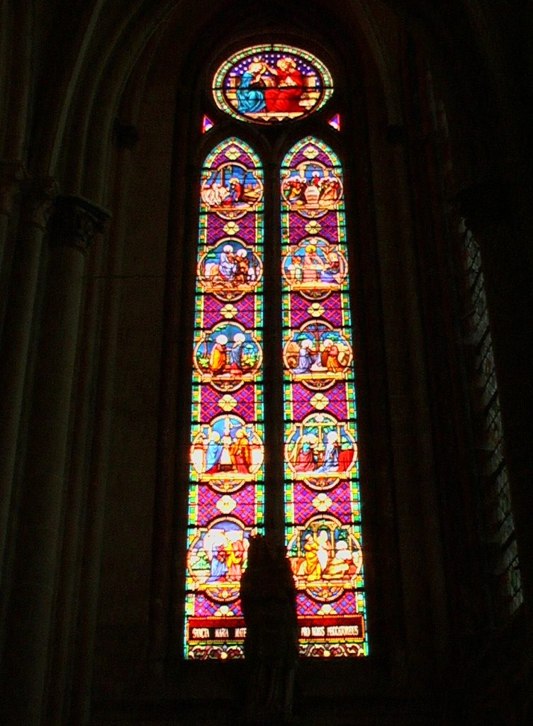 EGLISE INTERIEUR Vitraux IMGA0250