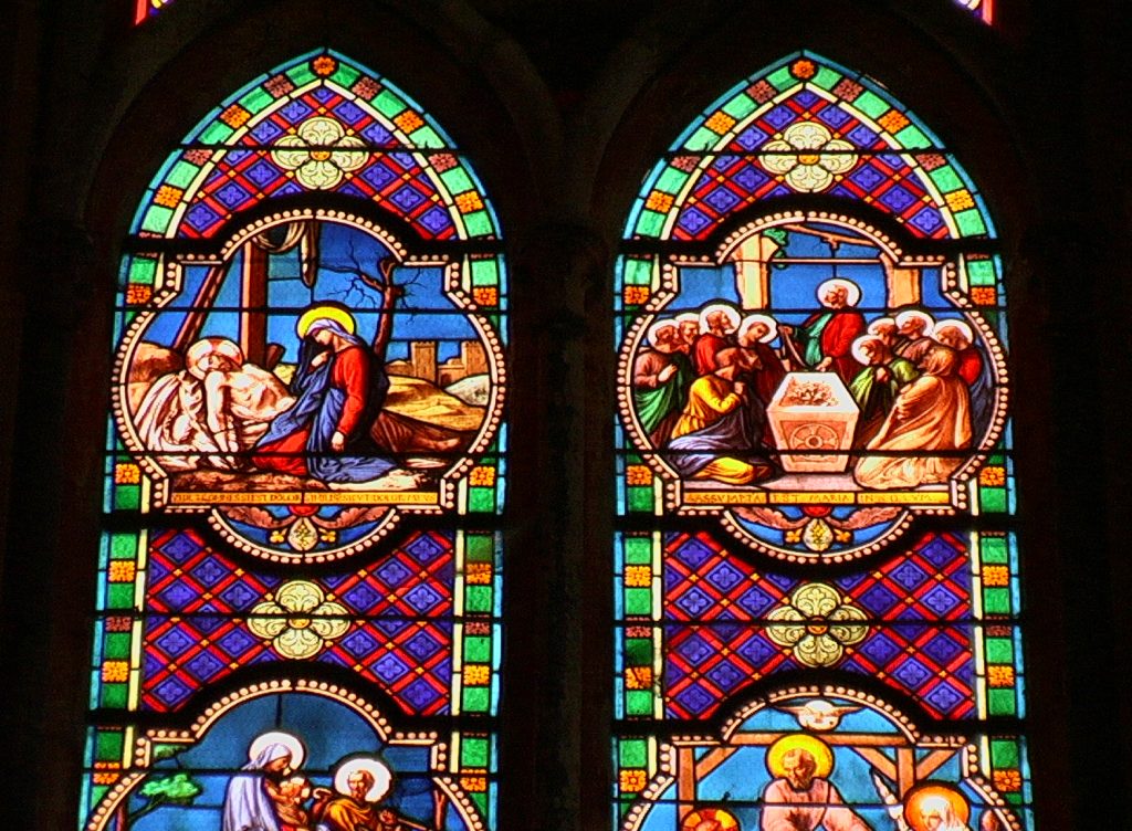 EGLISE INTERIEUR Vitraux IMGA0253