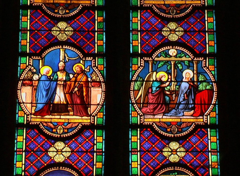 EGLISE INTERIEUR Vitraux IMGA0256