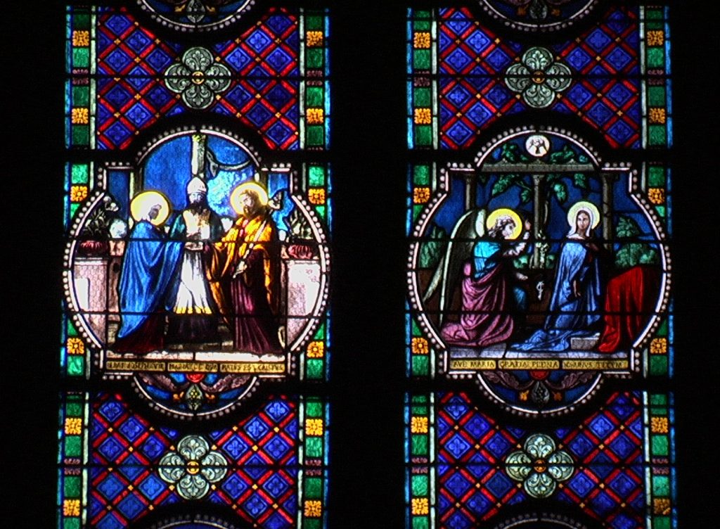 EGLISE INTERIEUR Vitraux IMGA0282