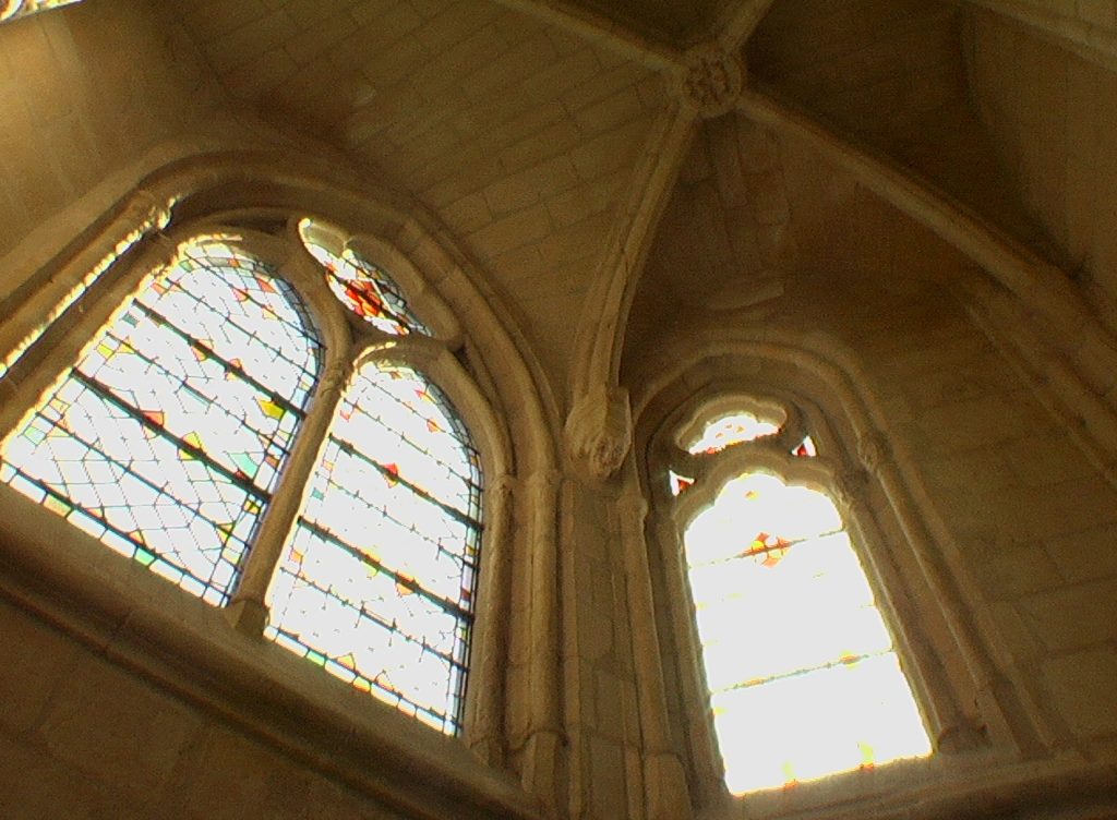 EGLISE INTERIEUR Vitraux IMGA0291
