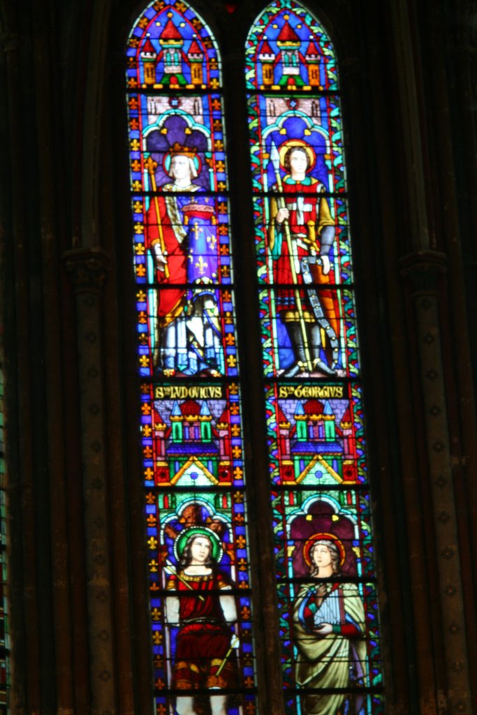 EGLISE INTERIEUR Vitraux IMG_1154
