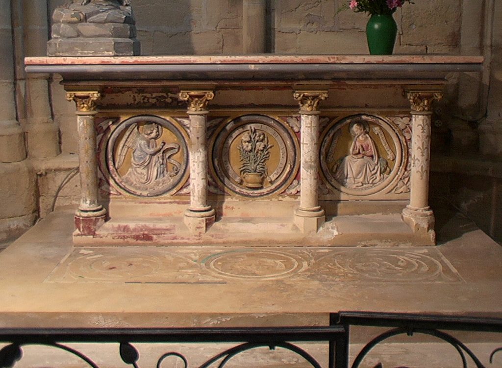 EGLISE INTERIEUR chapelle IMGA0408