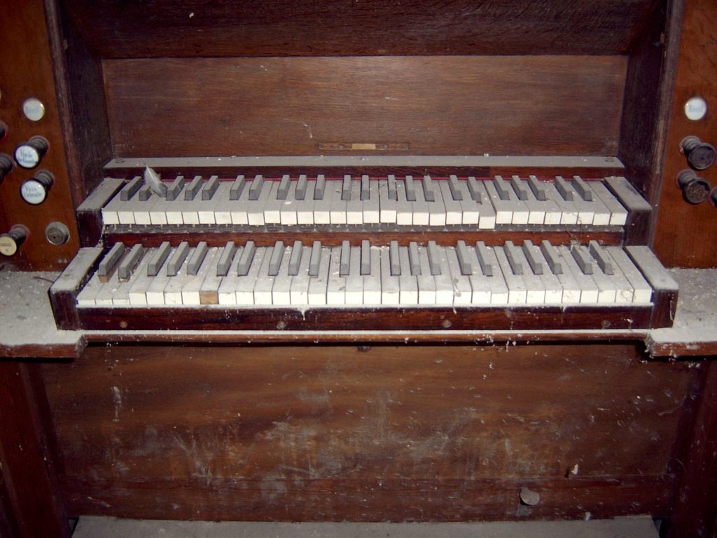 Eglise Orgue SV400951