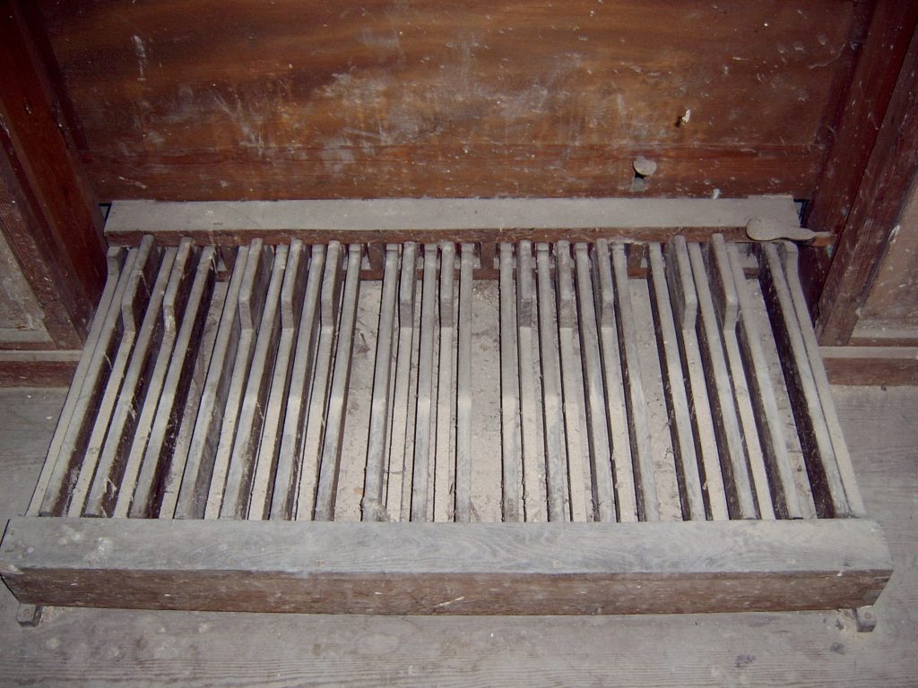 Eglise Orgue SV400952