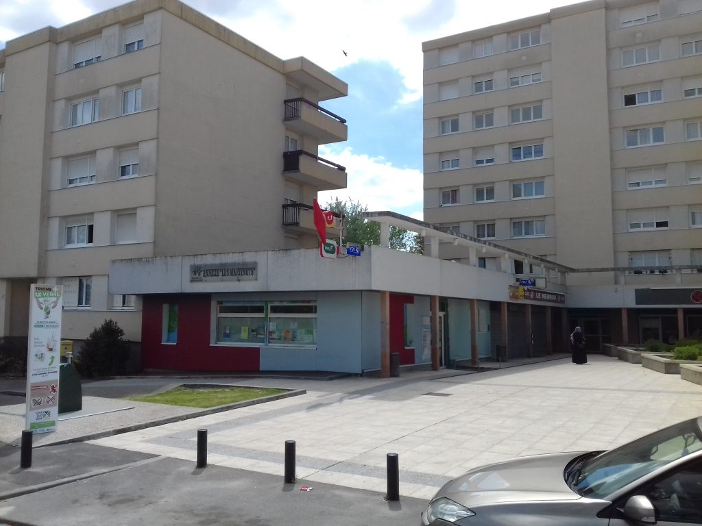 FRANCE MAIRIE ANNEXE Martinets 20190516_145610