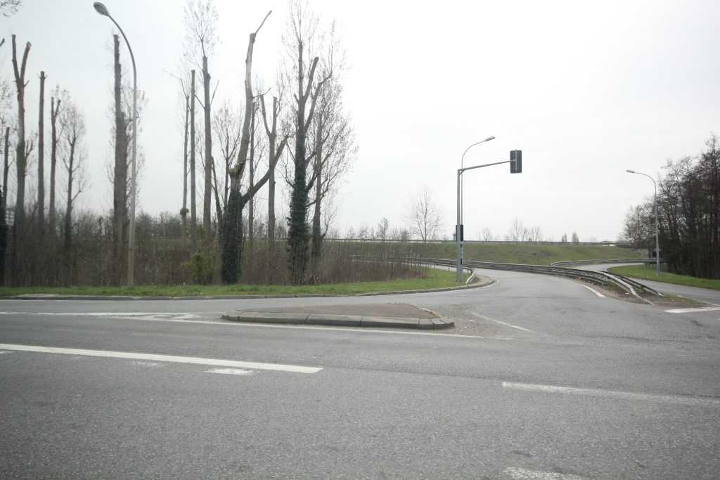 LIBERATION BRETELLE VERS RD200 IMG_0815