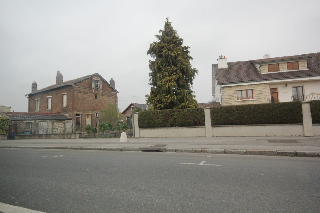 Moquet (Cote Impairs) IMG_0944