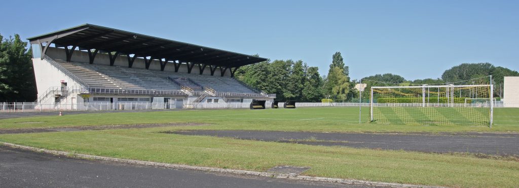 Page 34-10 STADE COENE C7D_8096 LIVRE