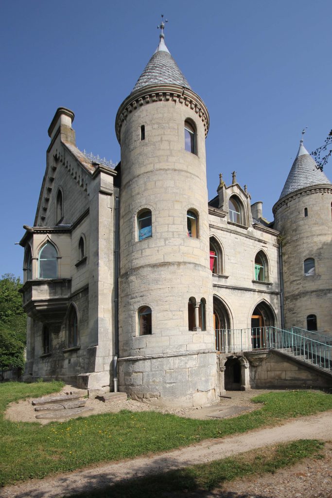 Petit Chateau