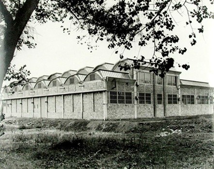 Vue générale nouveaux ateliers construits par architectes perret