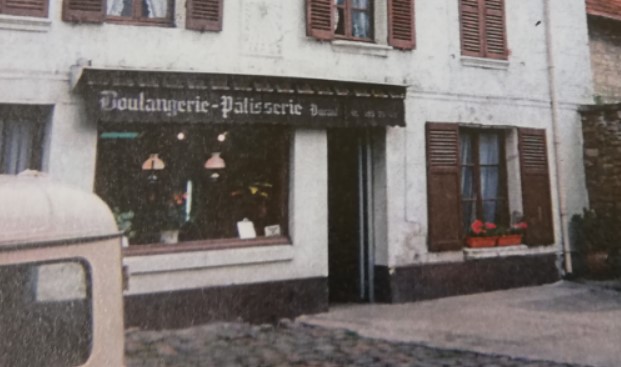 11 Rue de la République -A- boulangerie Durand