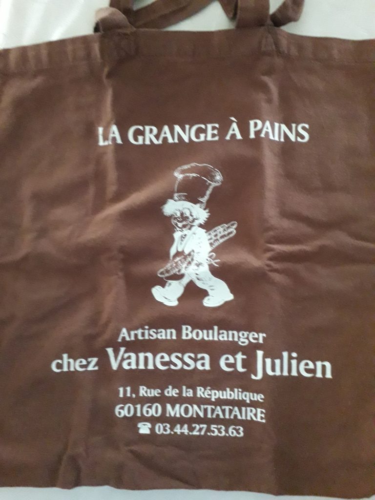 11 Rue de la République -E- boulangerie la grange à pains Vanessa et Julien