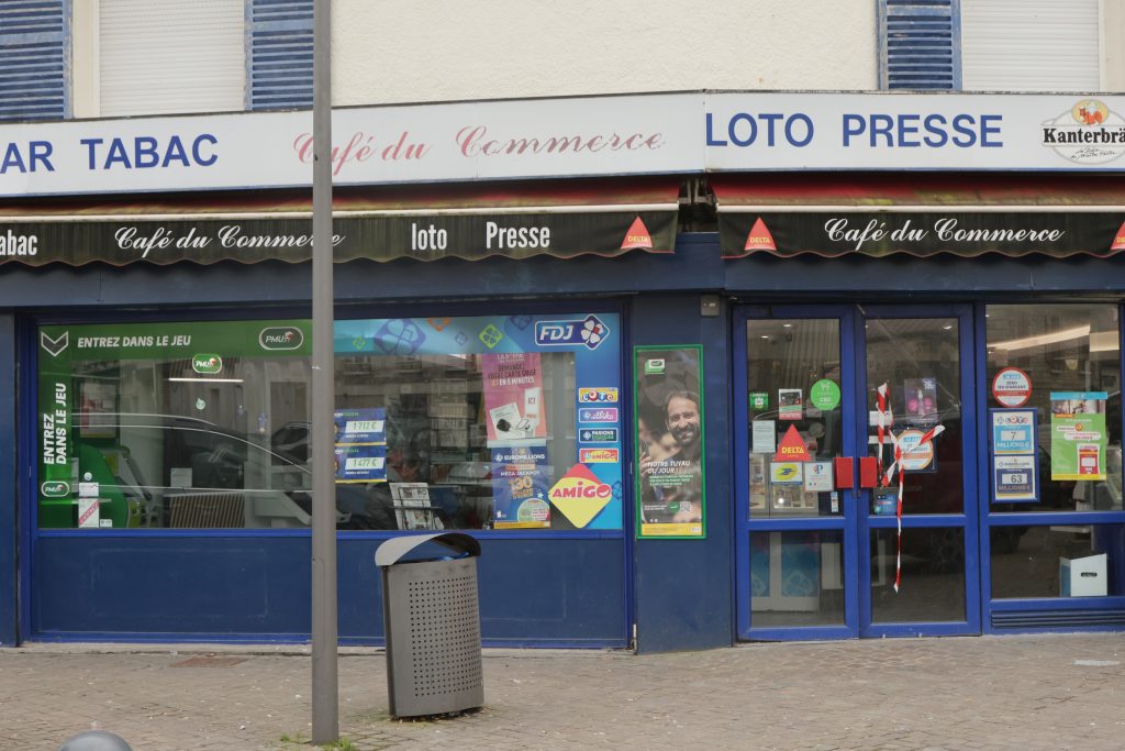 18 Rue de la République -D- 2024 - Café du Commerce