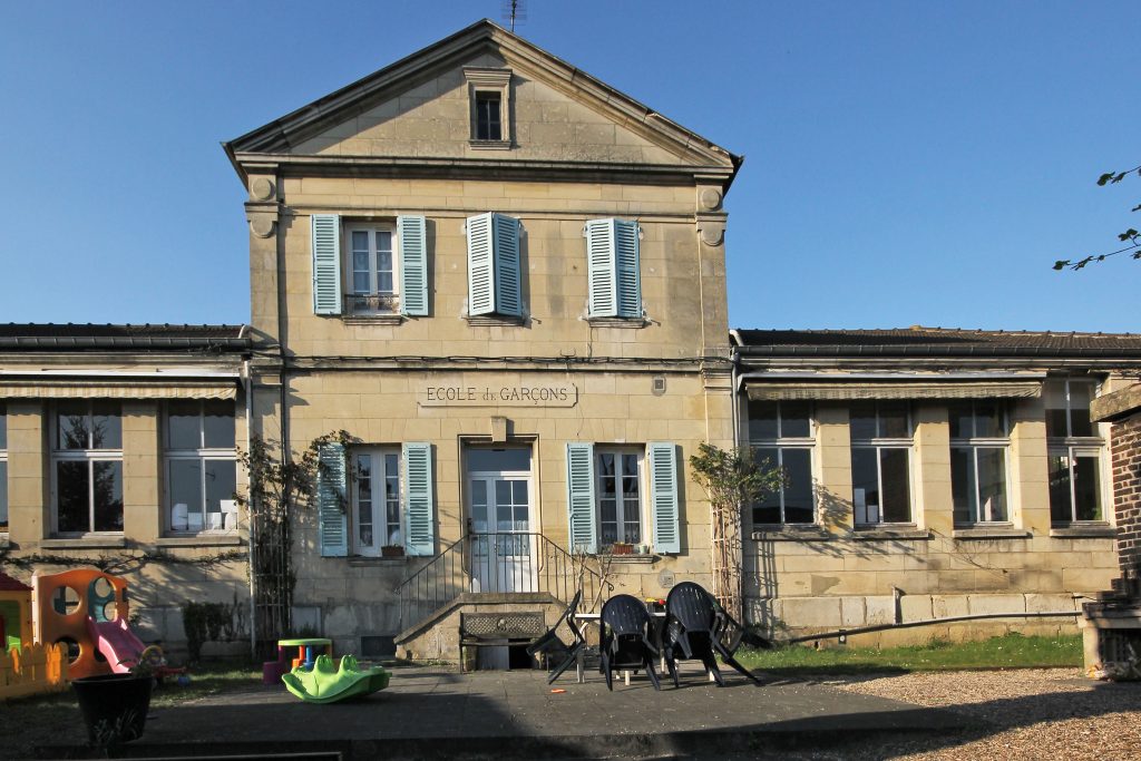 20 – Montataire – rue Jacques Duclos – Ecole Edmond Léveillé ex Ecole de garçons