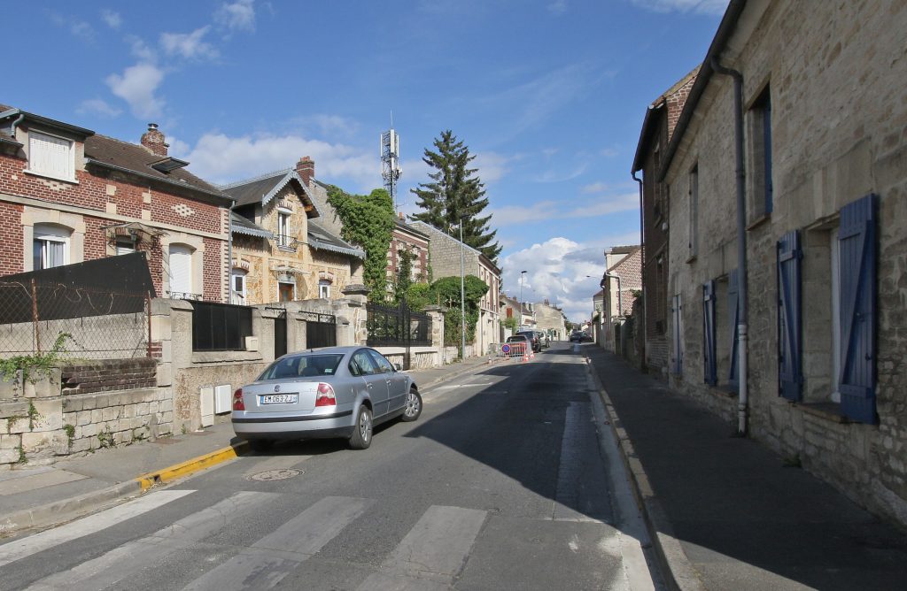 27 – Montataire – rue Jacques Duclos