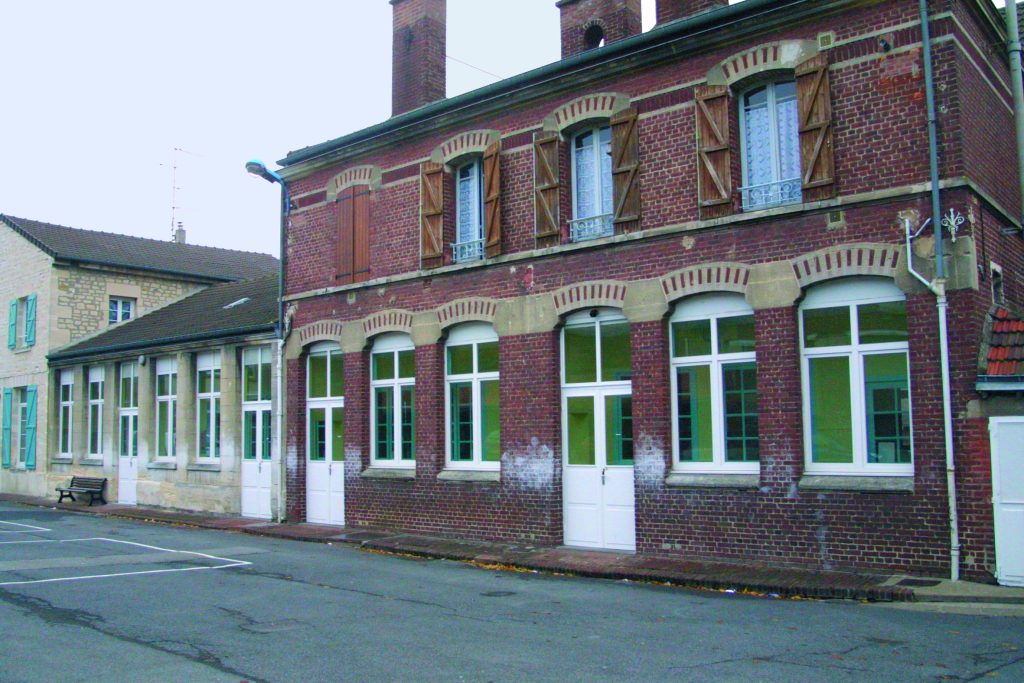 28 – Montataire – rue Jacques Duclos – Commissariat – Ecole Edmond Léveillé