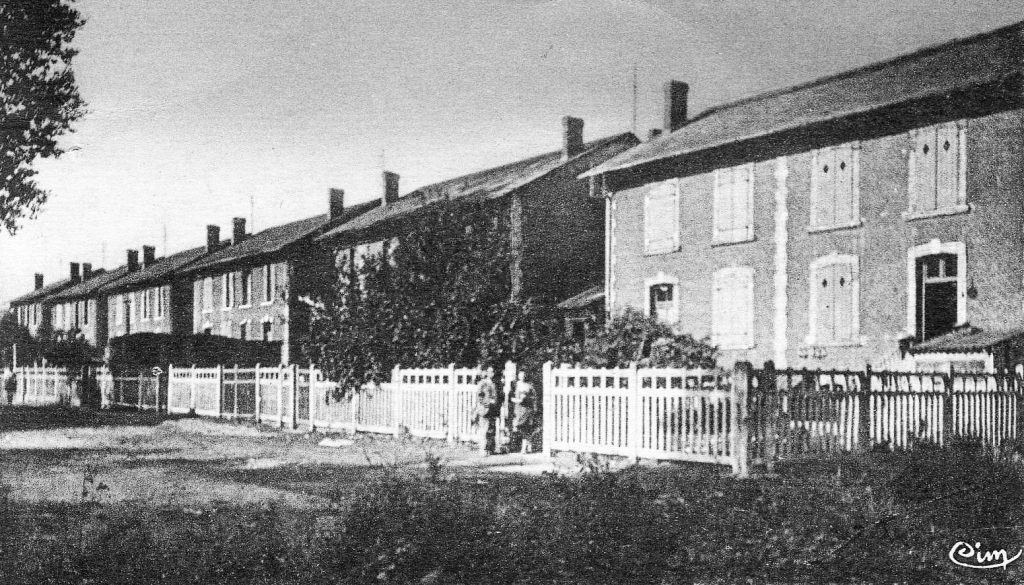 49 BLANC cité c8 LIVRE