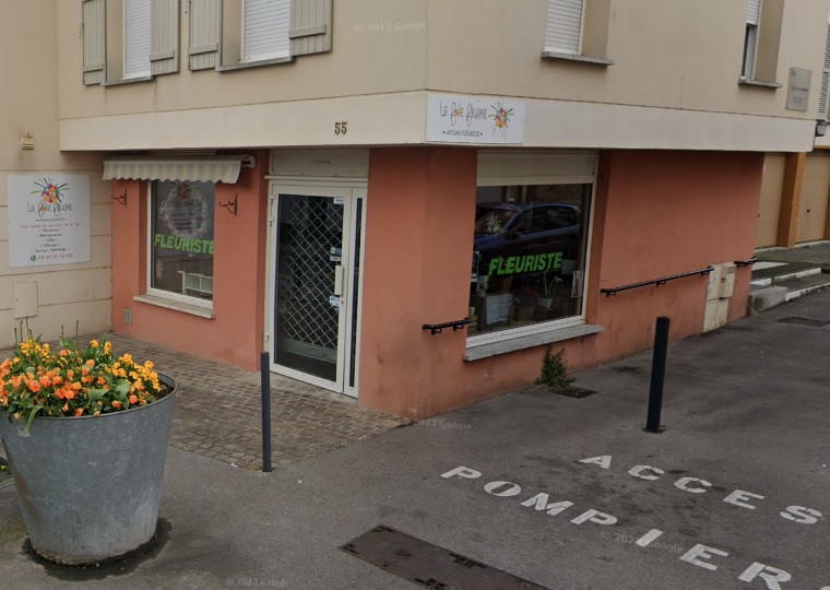 55 Rue de la République -E- fleuriste La Folie Fleurie