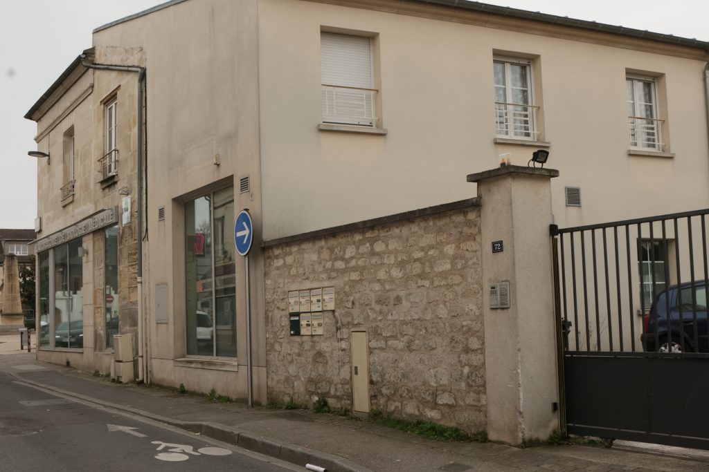 72 Rue de la République -D- 2024 - Le lion d'or