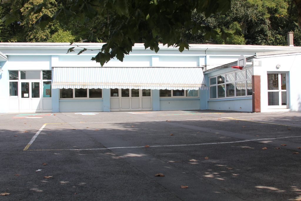 ALLENDE (MAGENTA) ECOLE CASANOVA IMG_8057