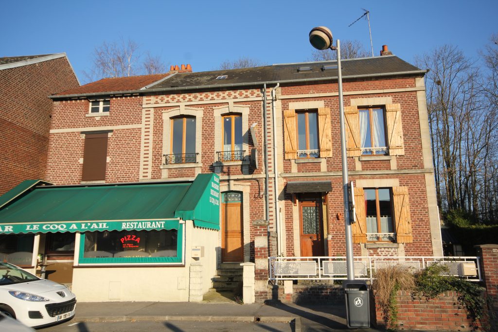 DEPORTES (Rue de la GARE) Coq IMG_1391